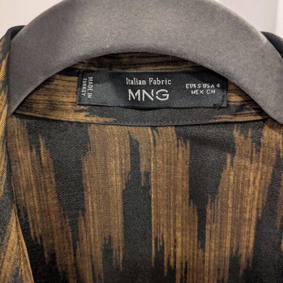 Mango Satin Print Shirt like New - Picture 8 of 9